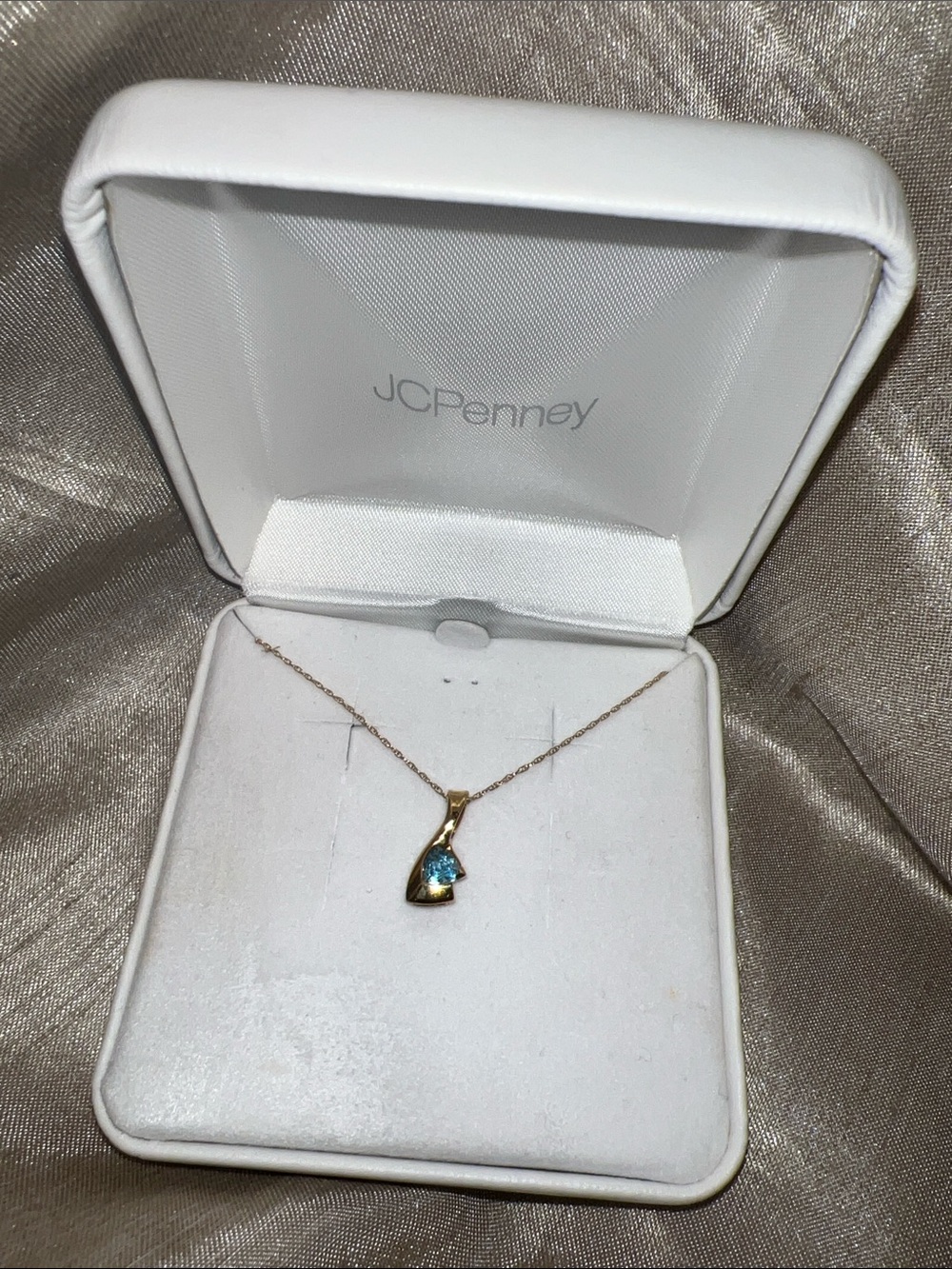 14k gold topaz necklace 10k pendant